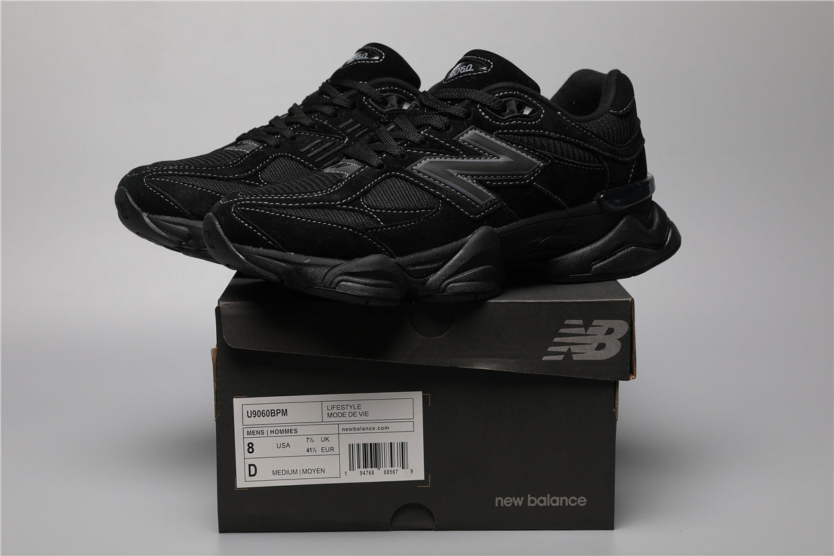 Elegante schwarze New Balance 9060 Sneakers für jeden Anlass. 9