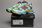New Balance 9060 Weiße Grüne Sneakers für sportlichen Komfort. 9