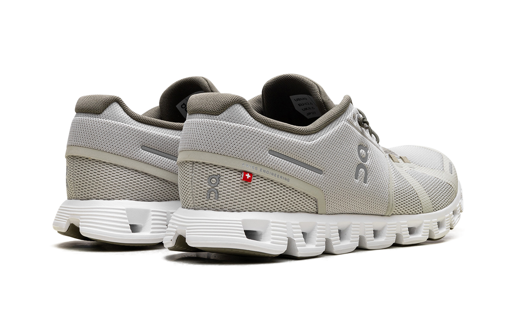 On Running Cloud 5 Chalk Grove Sneaker in Beige und Grün 3