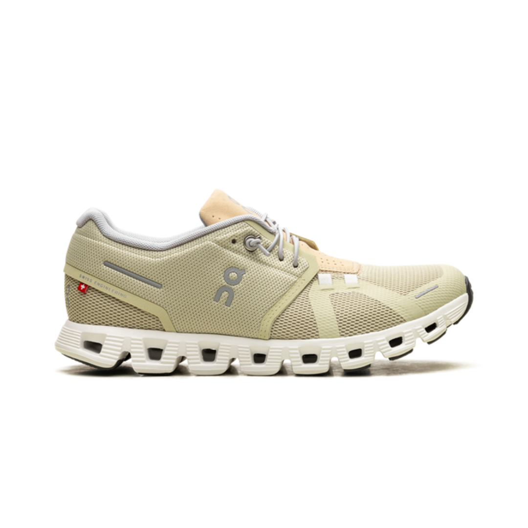 On Running Cloud 5 WMNS Sneaker in Haze und Sand für Damen.
