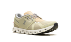 On Running Cloud 5 WMNS Sneaker in Haze und Sand für Damen. 5