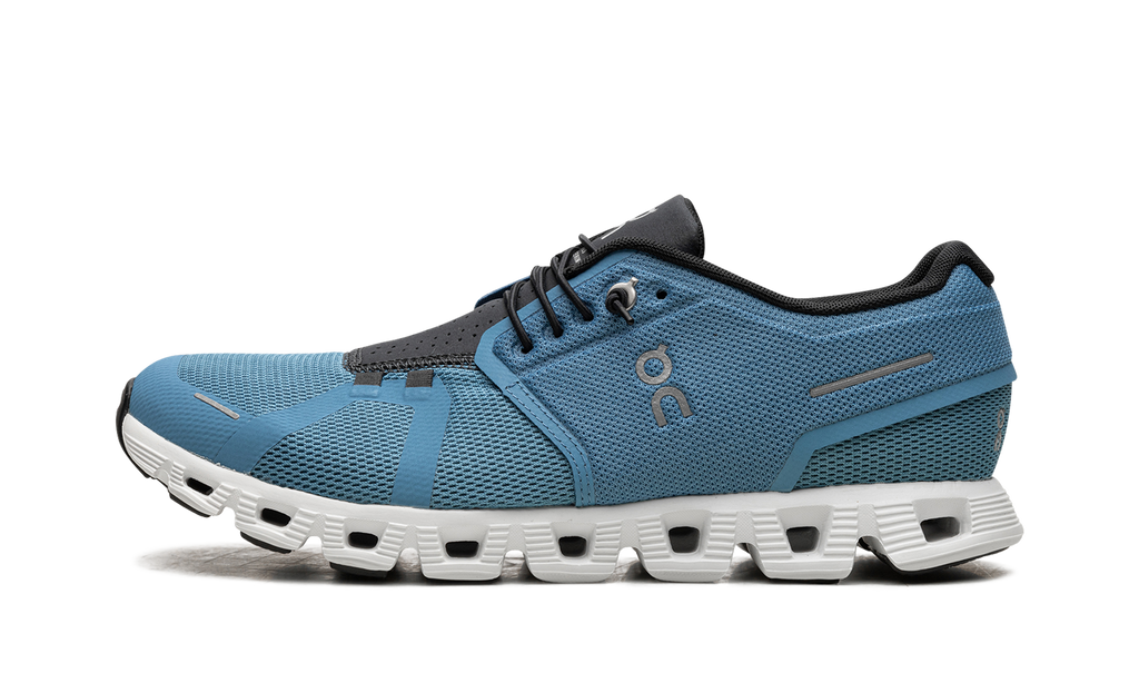 On Running Cloud 5 in Niagara Blau und Schwarz, atmungsaktiver Sneaker. 7