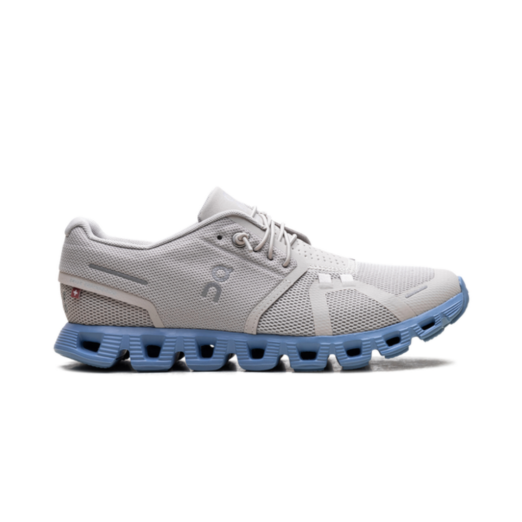On Running Cloud 5 Laufschuhe in Perle Neptun Farbe
