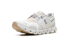 On Running Cloud 5 Push in Ivory Savannah, eleganter Laufschuh für Komfort und Agilität. 4