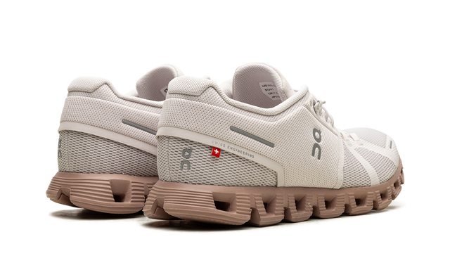 On Running Cloud On 5 WMNS Sand Rosebrown elegante Laufschuhe für Frauen 3