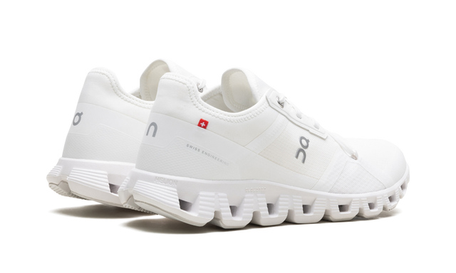 On Running Cloud X 3AD nachhaltiger Sneaker in Weiß 3