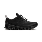 On Running Cloud X Z5 Damensneaker in All Black für Sport und Training.