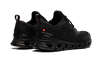 On Running Cloud X Z5 Damensneaker in All Black für Sport und Training. 3