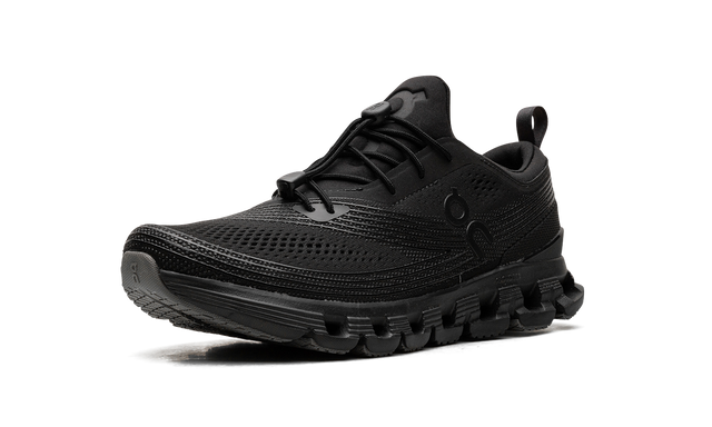 On Running Cloud X Z5 Damensneaker in All Black für Sport und Training. 4