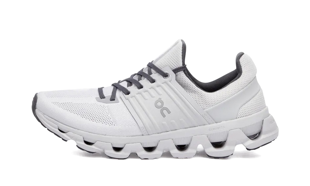 On Running Cloudswift 3 AD Laufschuh in Frost und Glacier Farben. 2