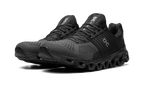 On Running Cloudswift in Schwarz, sportlicher Laufschuh für urbane Läufer. 2