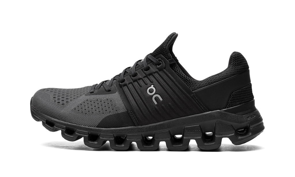 On Running Cloudswift in Schwarz, sportlicher Laufschuh für urbane Läufer. 7
