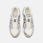 ASICS Gel-Kayano 14 Sneakers in Creme Schwarz Metallic Pflaume 4