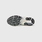 ASICS Gel-Kayano 14 Weiße Sneakers für sportlichen Komfort und Stil. 5