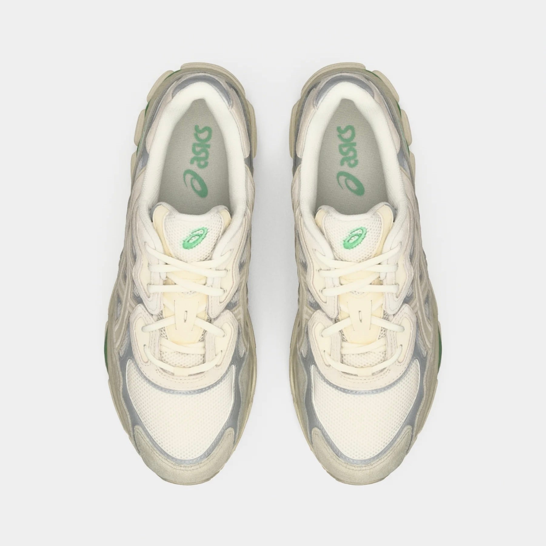 ASICS Gel-NYC Cream Fossil Sneakers in Creme und Fossil 4