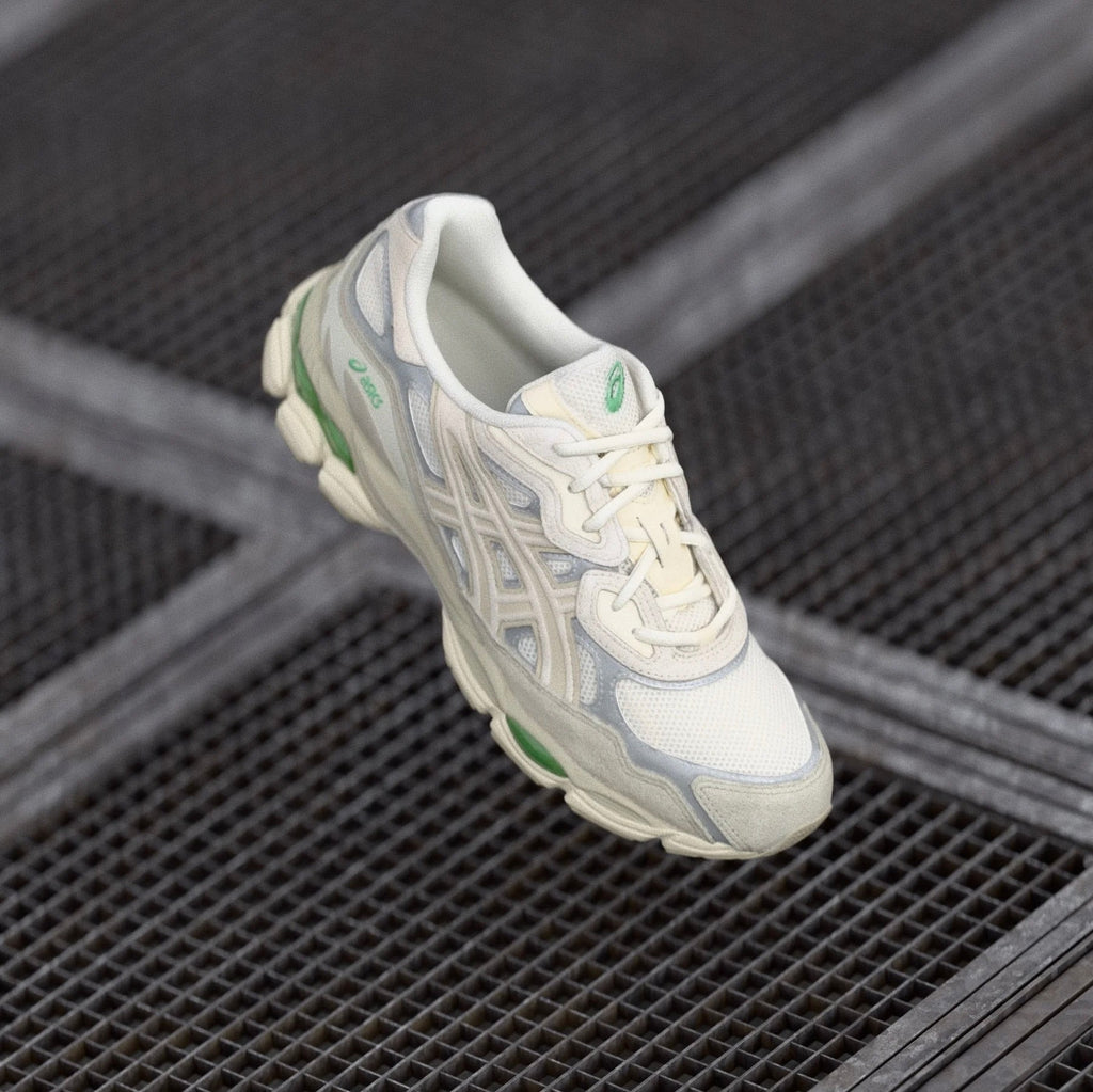 ASICS Gel-NYC Cream Fossil Sneakers in Creme und Fossil 7