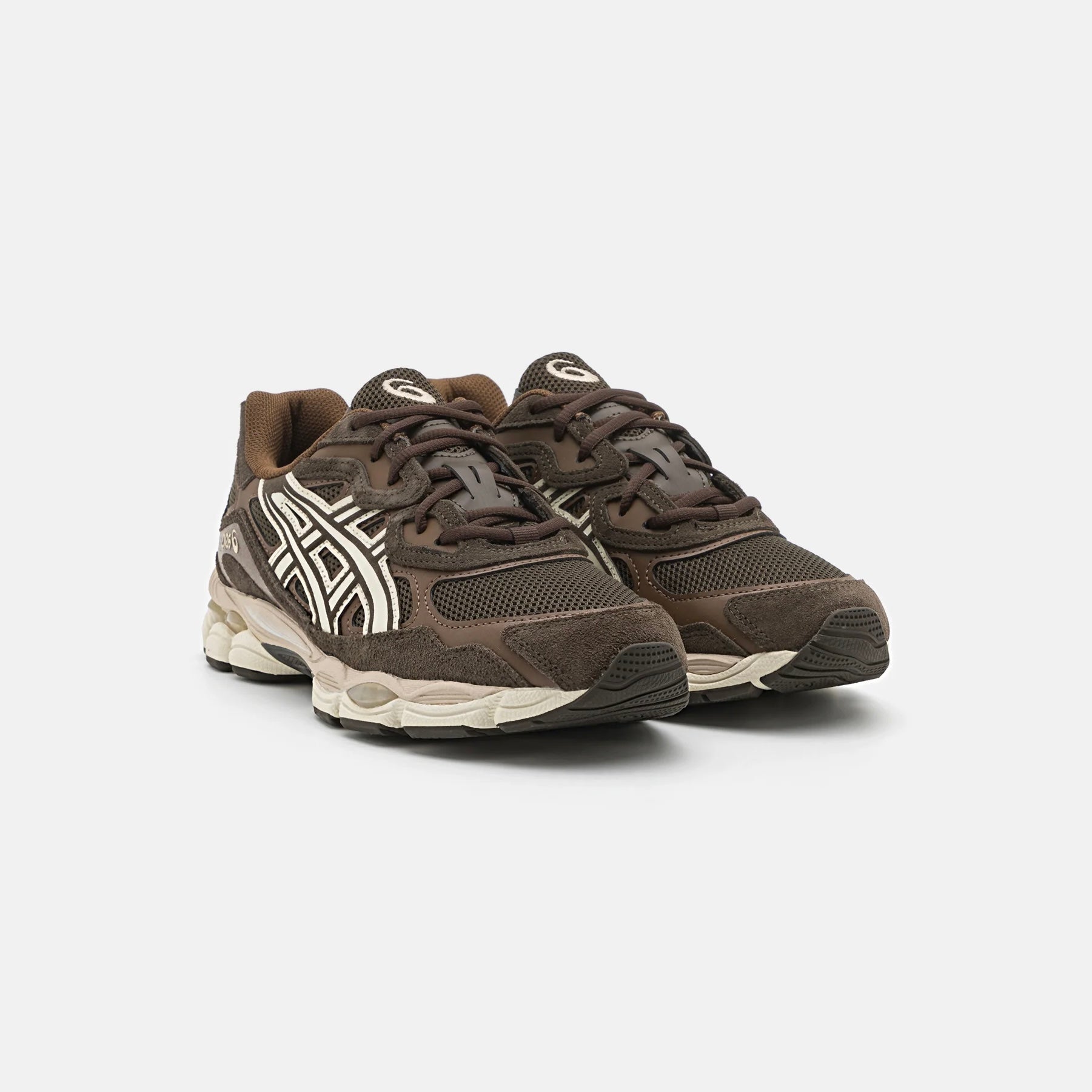 ASICS Gel-NYC Black Coffee Sneakers in elegantem Design. 2