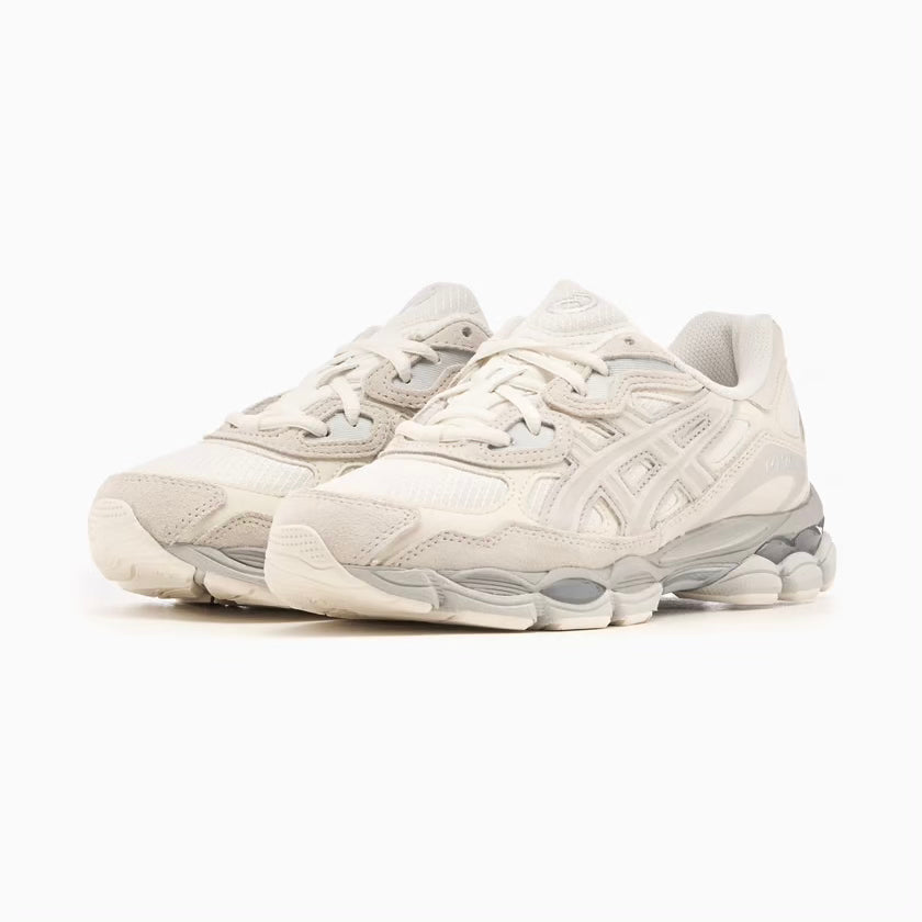 ASICS Gel-NYC Feather Grey Sneakers in Grau und Silber 2