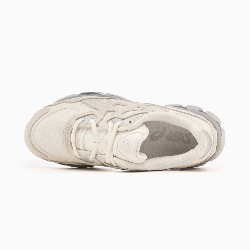 ASICS Gel-NYC Feather Grey Sneakers in Grau und Silber 3
