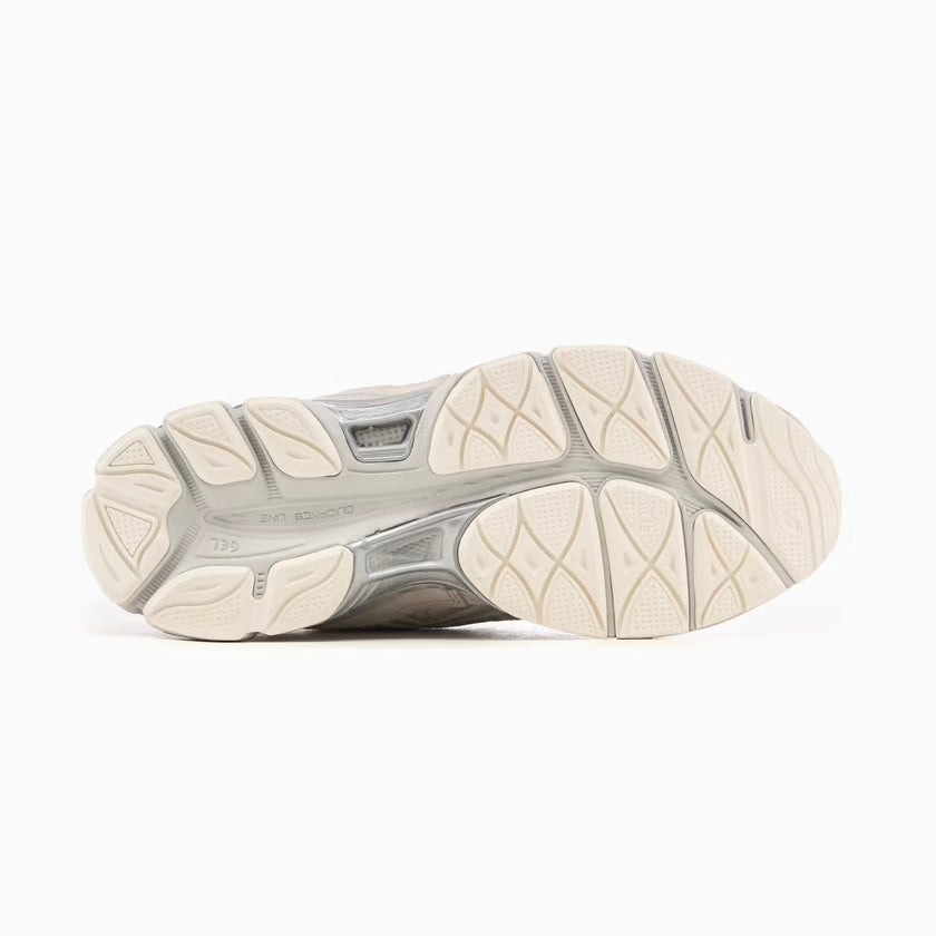 ASICS Gel-NYC Feather Grey Sneakers in Grau und Silber 5