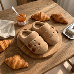 Plüsch Hausschuhe Beige im Croissant Design 2