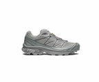 XT-6 Sneakers in Geistergrau für Sport und Outdoor-Aktivitäten.