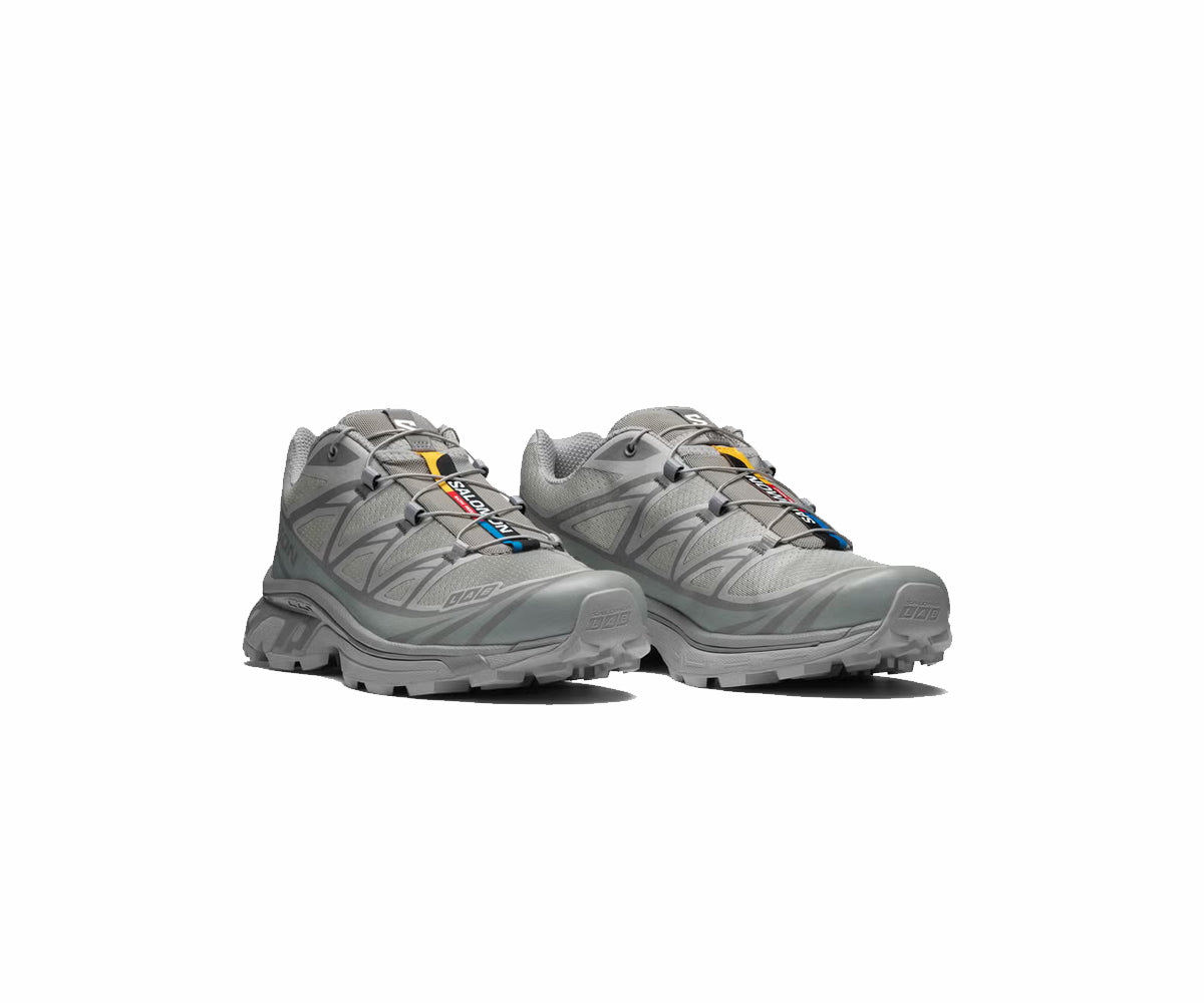 XT-6 Sneakers in Geistergrau für Sport und Outdoor-Aktivitäten. 2