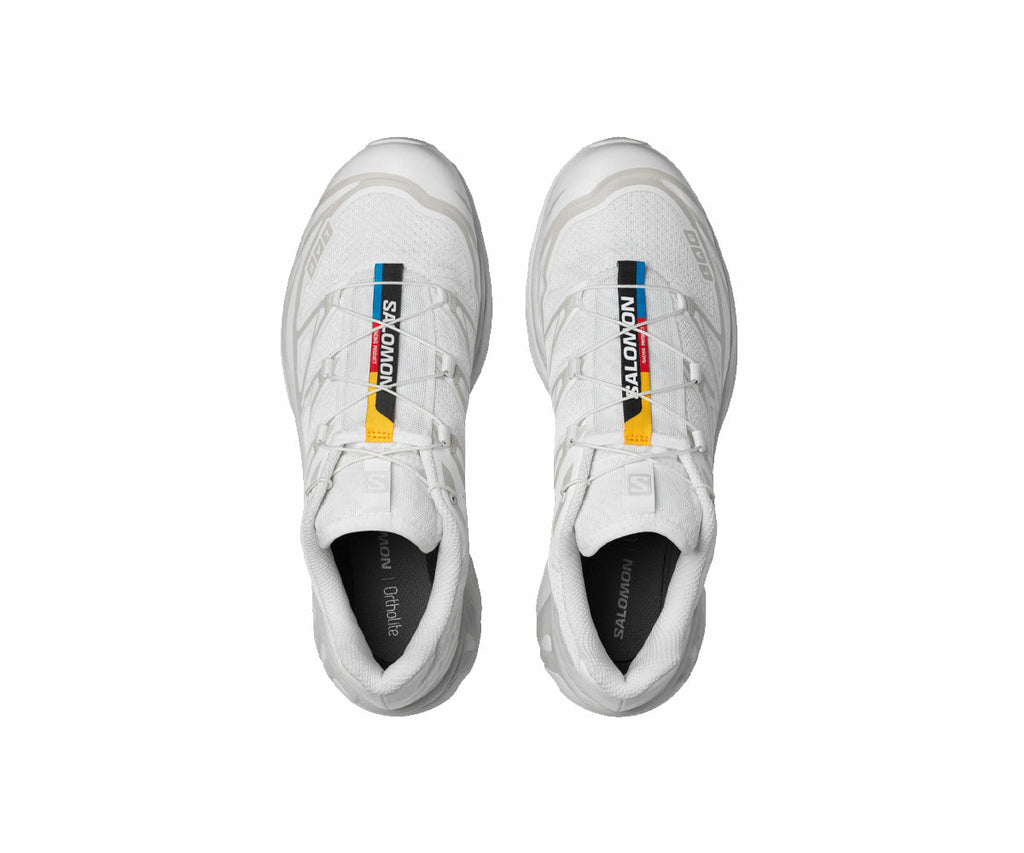 Salomon XT-6 Sneakers in Weiß und Lunar Rock für Damen. 3
