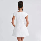 Marke Skaterkleid mit Cap-Ärmeln und quadratischem Ausschnitt, elegant und stilvoll — Image 2