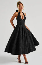 Marke Cocktailkleid mit Neckholder und floraler Spitze, Midi-Länge — Image 18