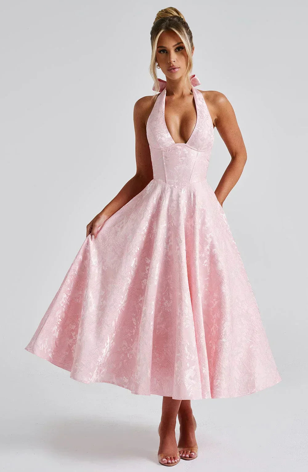 Marke Cocktailkleid mit Neckholder und floraler Spitze, Midi-Länge — Image 2