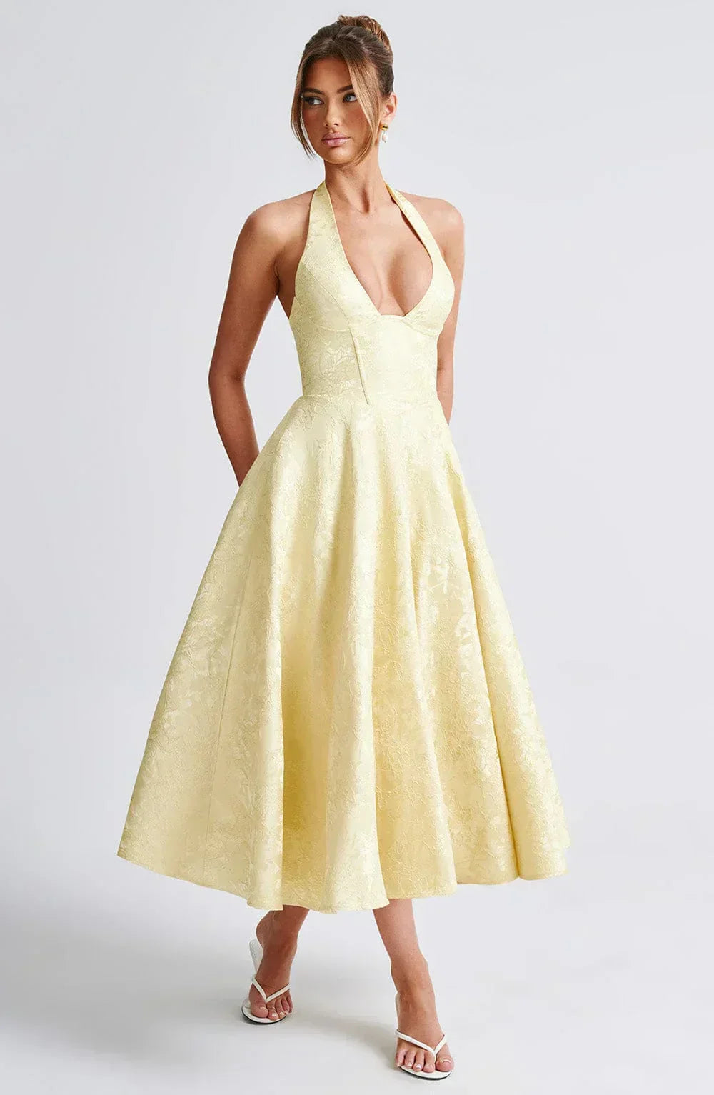 Marke Cocktailkleid mit Neckholder und floraler Spitze, Midi-Länge — Main Image