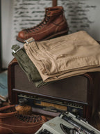 Vintage Stil Herren Arbeits Hose Baumwoll-Canvas Falten Hohe Taille Schnallenverschluss - Khaki / Grün Robuste — Image 10