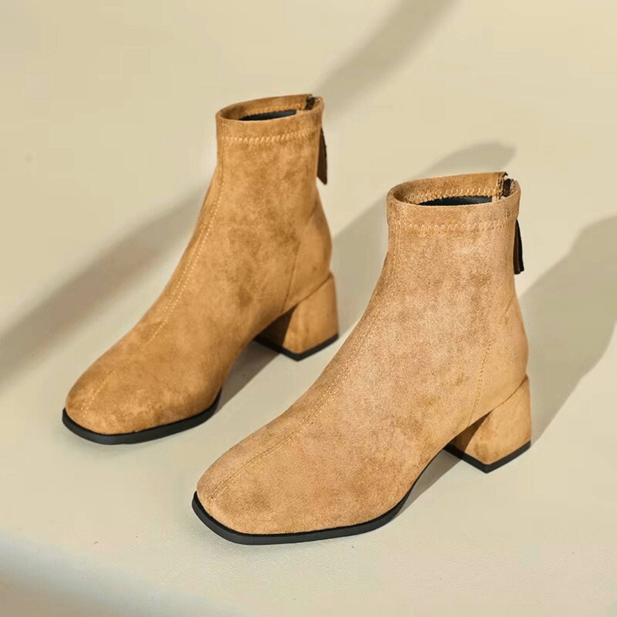 Damen Stiefeletten Wildlederoptik Blockabsatz Reißverschluss Braun Schwarz Beige — Image 2